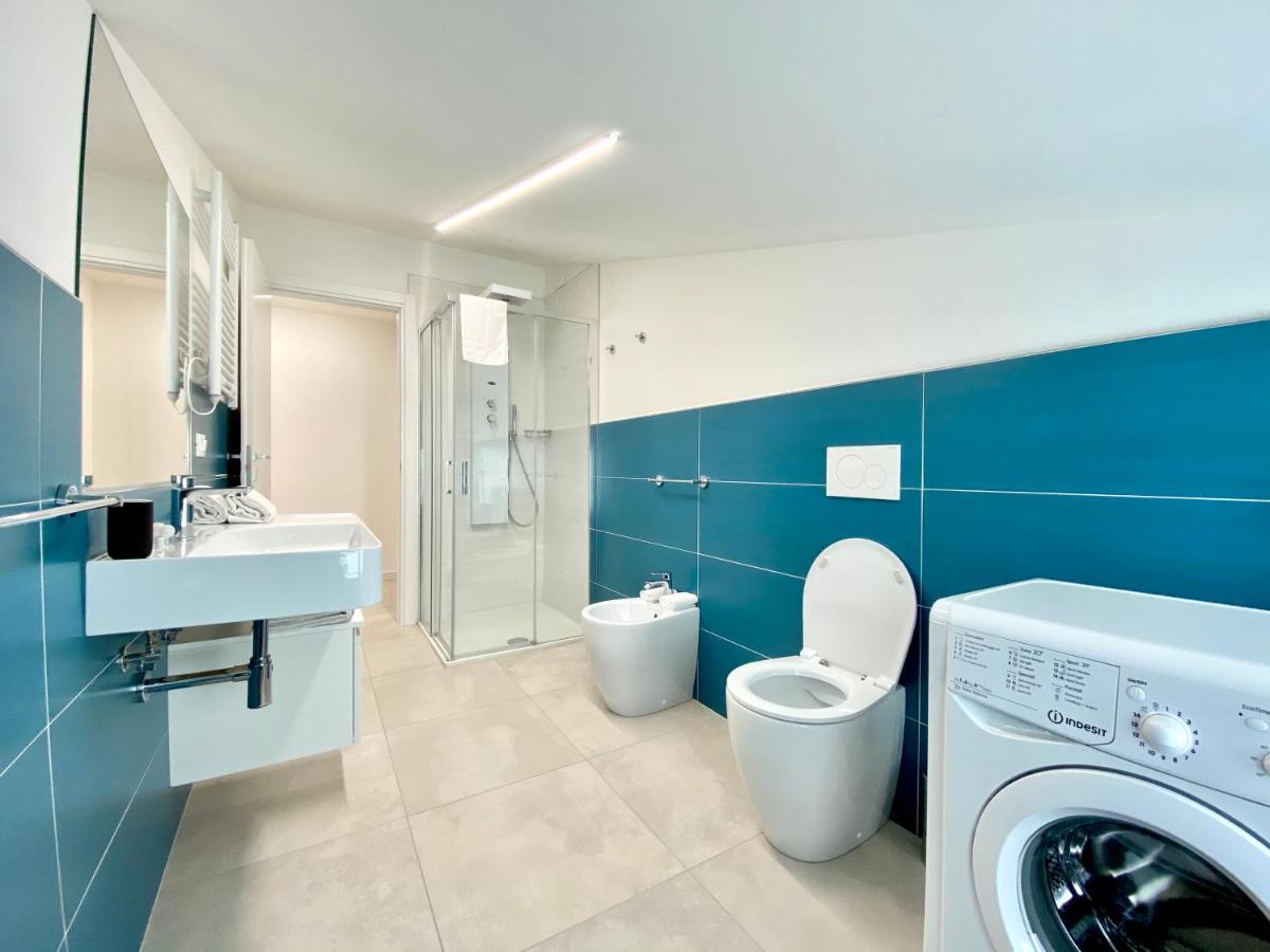 Em Apartments Lignano Sabbiadoro Ngoại thất bức ảnh