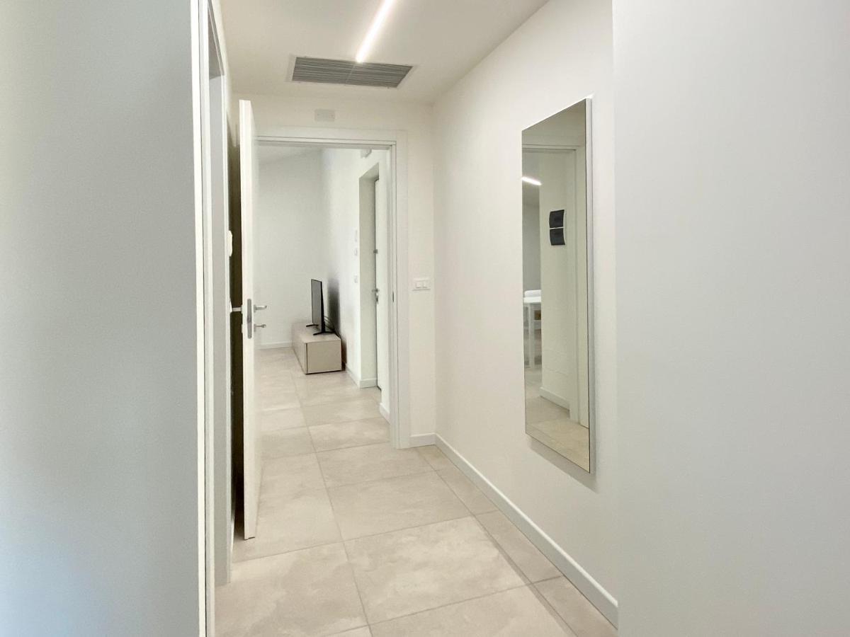 Em Apartments Lignano Sabbiadoro Ngoại thất bức ảnh