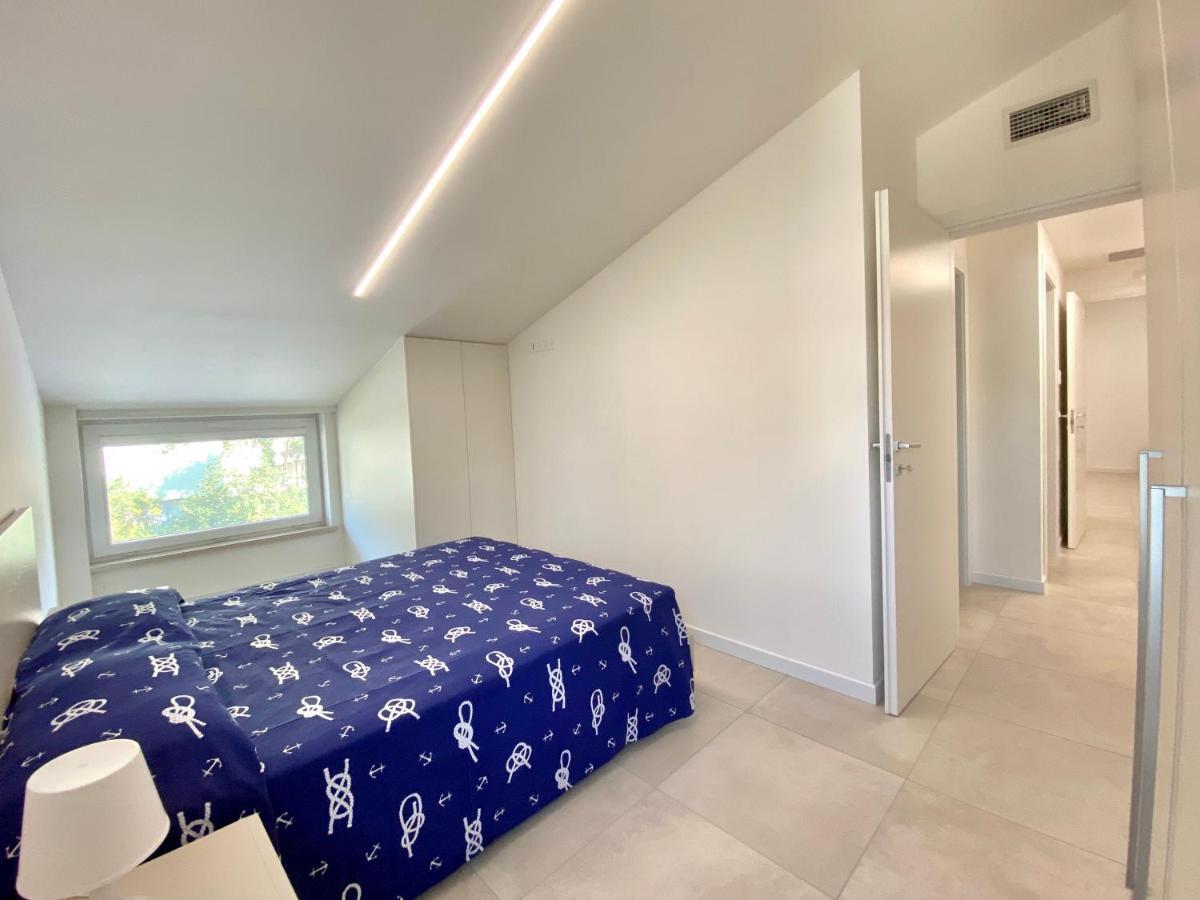 Em Apartments Lignano Sabbiadoro Ngoại thất bức ảnh