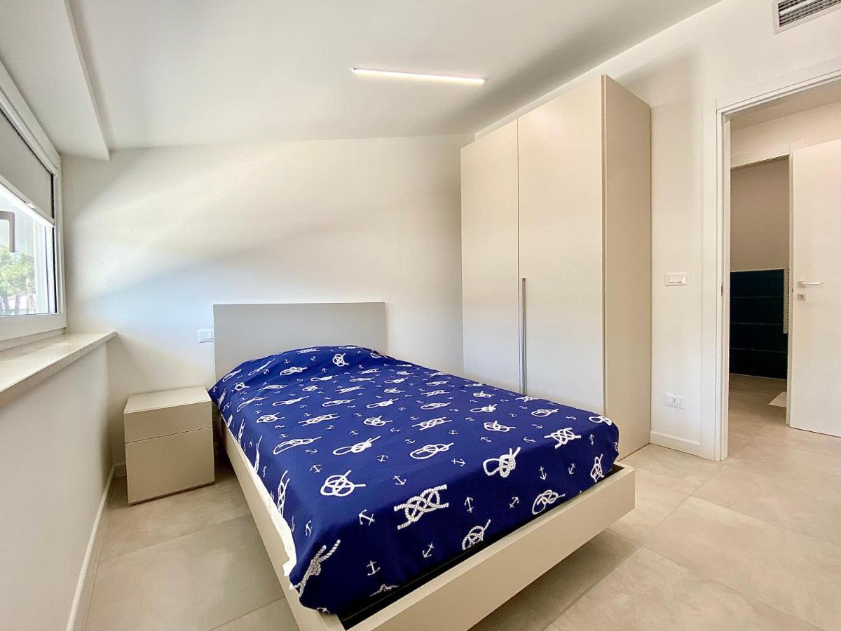 Em Apartments Lignano Sabbiadoro Ngoại thất bức ảnh