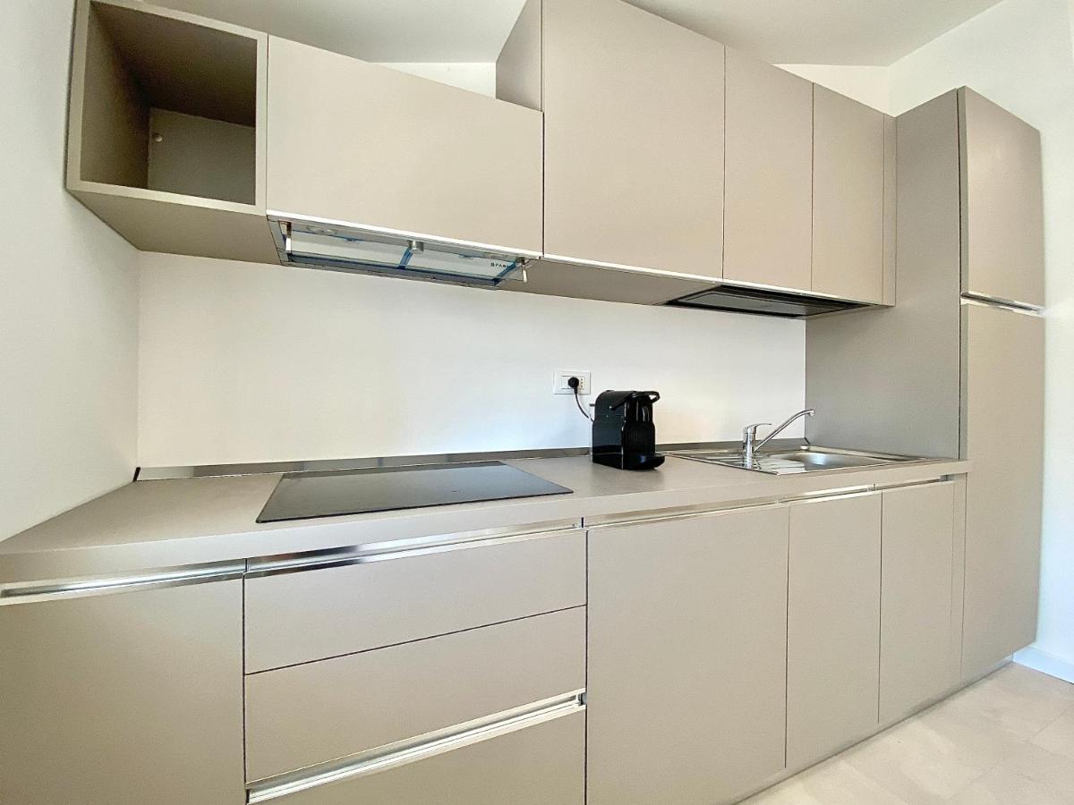 Em Apartments Lignano Sabbiadoro Ngoại thất bức ảnh